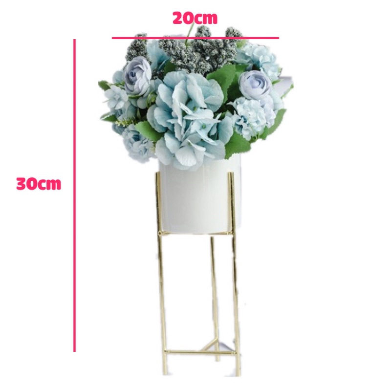Bình hoa giả cắm sẵn để chụp hình bàn trang trí tiệc - Hoa lụa giả và chậu sứ cao cấp kèm khung mạ kim loại
