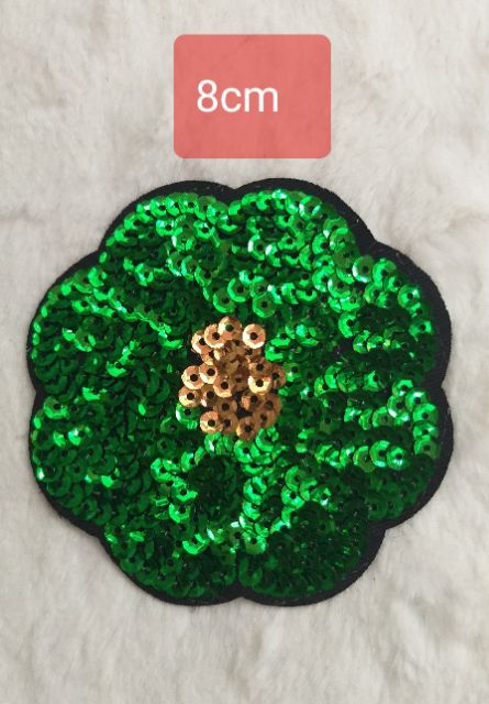 Hình ủi và hình may kim sa