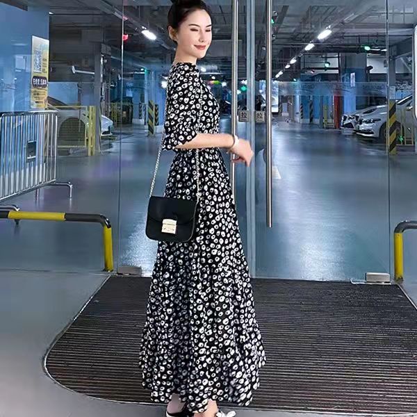 Chân Váy maxi Lưng Cao Họa Tiết Chấm Bi Phong Cách Bohemian