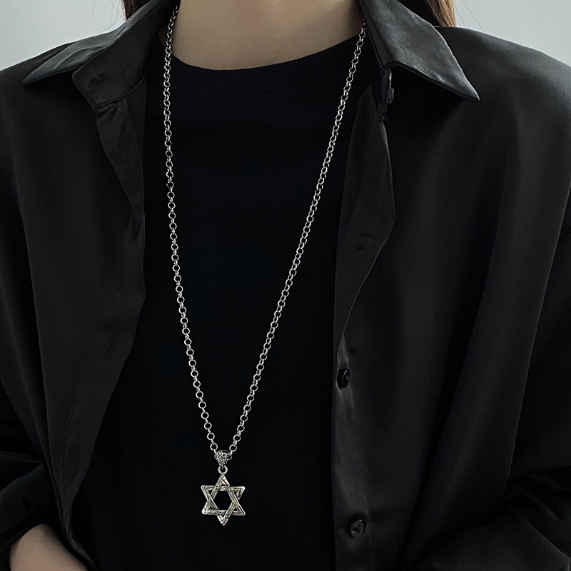 Vòng cổ mặt hình ngôi sao phong cách retro