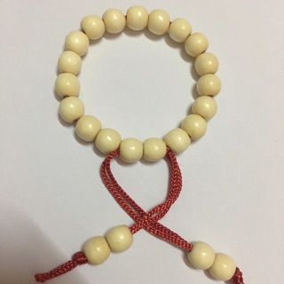 Vòng dâu tằm trơn cành