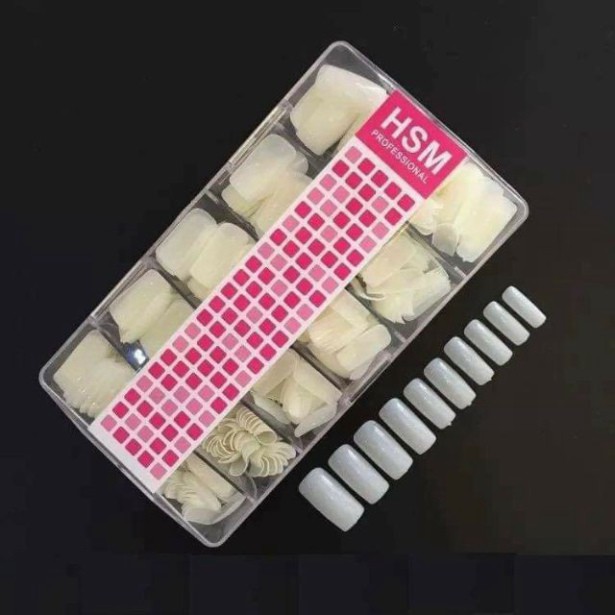 Móng Up HSM fom vuông (hộp 600 móng) .