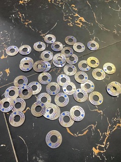 Logo Titanium Dán nắp bình nước