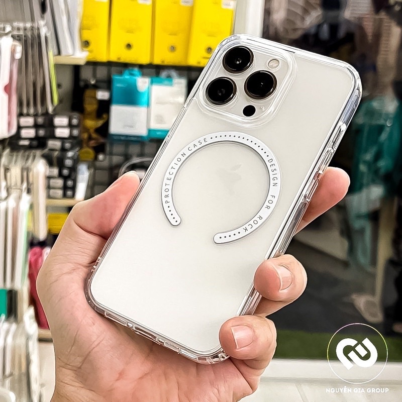 Ốp lưng Rock trong suốt iPhone 13, 13 Pro, 13 Pro max hỗ trợ sạc hỗ trợ sạc không dây siêu nhanh ( Full Box )