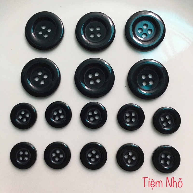 NÚT ÁO VÉT ÁO KHOÁC QUẦN TÂY màu đen size 1.5cm và 2.2cm