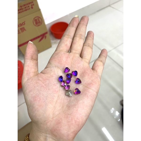 Đá ngũ sắc-đá khối chân nhọn siêu sáng bền