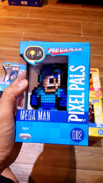 Mô hình 8bit có led Pixel Pals