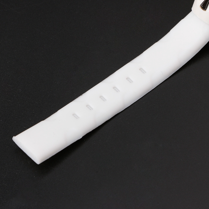 Đồng hồ điện tử mặt tam giác dây silicon cho nam
