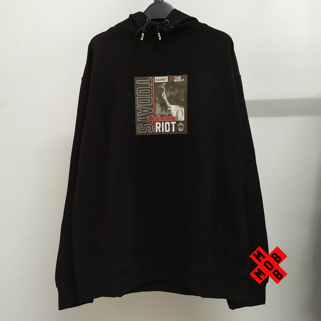 Áo Hoodie Nam Riot form rộng