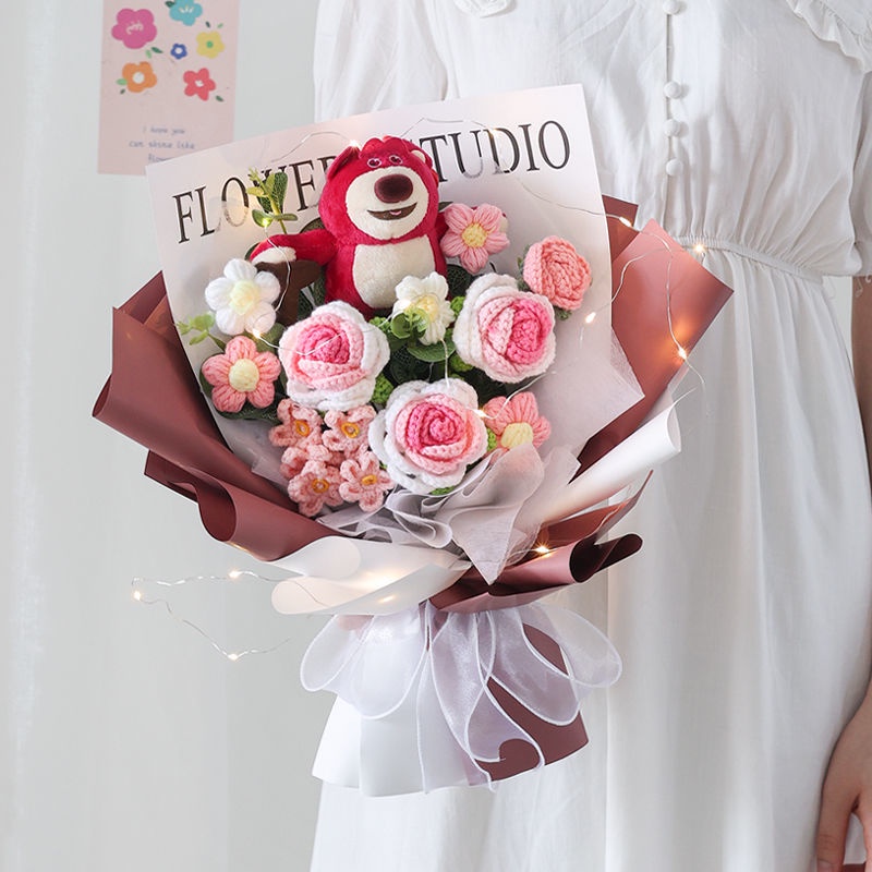 Búp Bê Đan Len Thủ Công Hình Chú Gấu Và Dâu Tây Dễ Thương Dùng Làm Quà Tặng Cho Bạn Gái