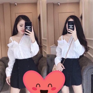 Com bo sơ mi lệch vao màu trắng và đen