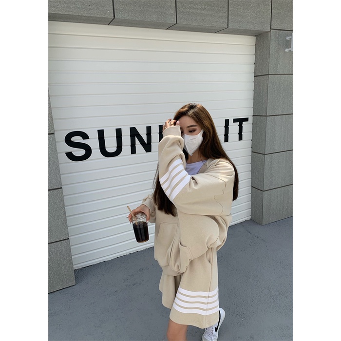 Bộ quần áo Hoodie cotton dáng rộng thiết kế năng động trẻ trung