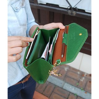 Ví cầm tay Tripping wallet dáng dài
