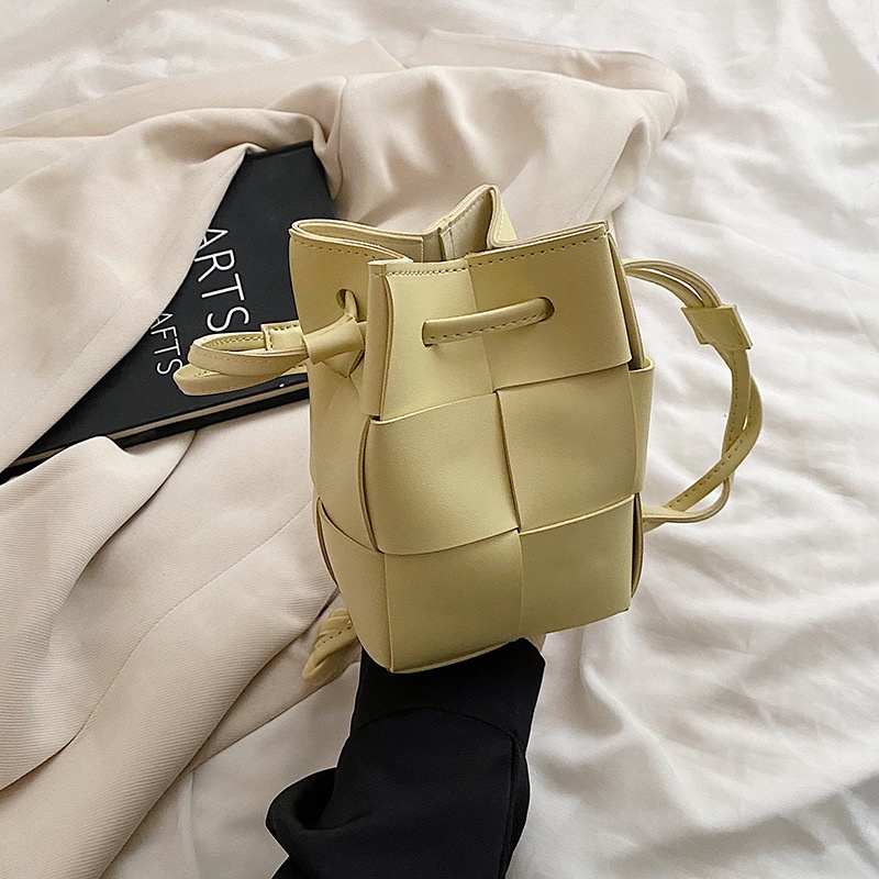 Túi Đeo Chéo Vai Kiểu Đan Thời Trang Mùa Hè Kích Thước Nhỏ 2022 Cho Nữ