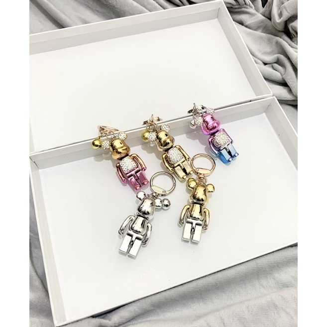 Móc treo mic.ky đính đá mẫu mới nhất kèm ảnh thật shop