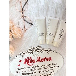 Sữa rửa mặt trắng da SUM Essential Cleansing Foam 40ml