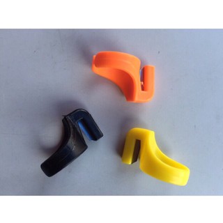 Combo 3 nhẫn cắt chỉ tiện lợi 3 cái 3 màu khác nhau