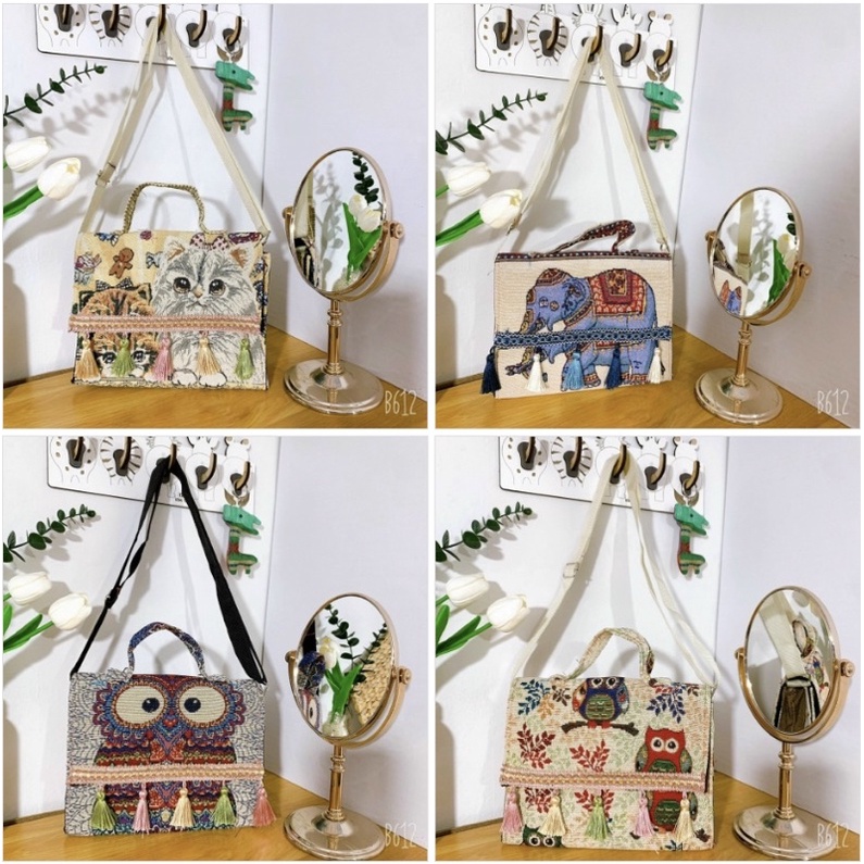 Túi thổ Cẩm đeo chéo tua rua hộp phong cách