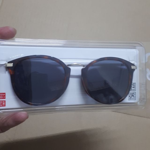 Kính Uniqlo