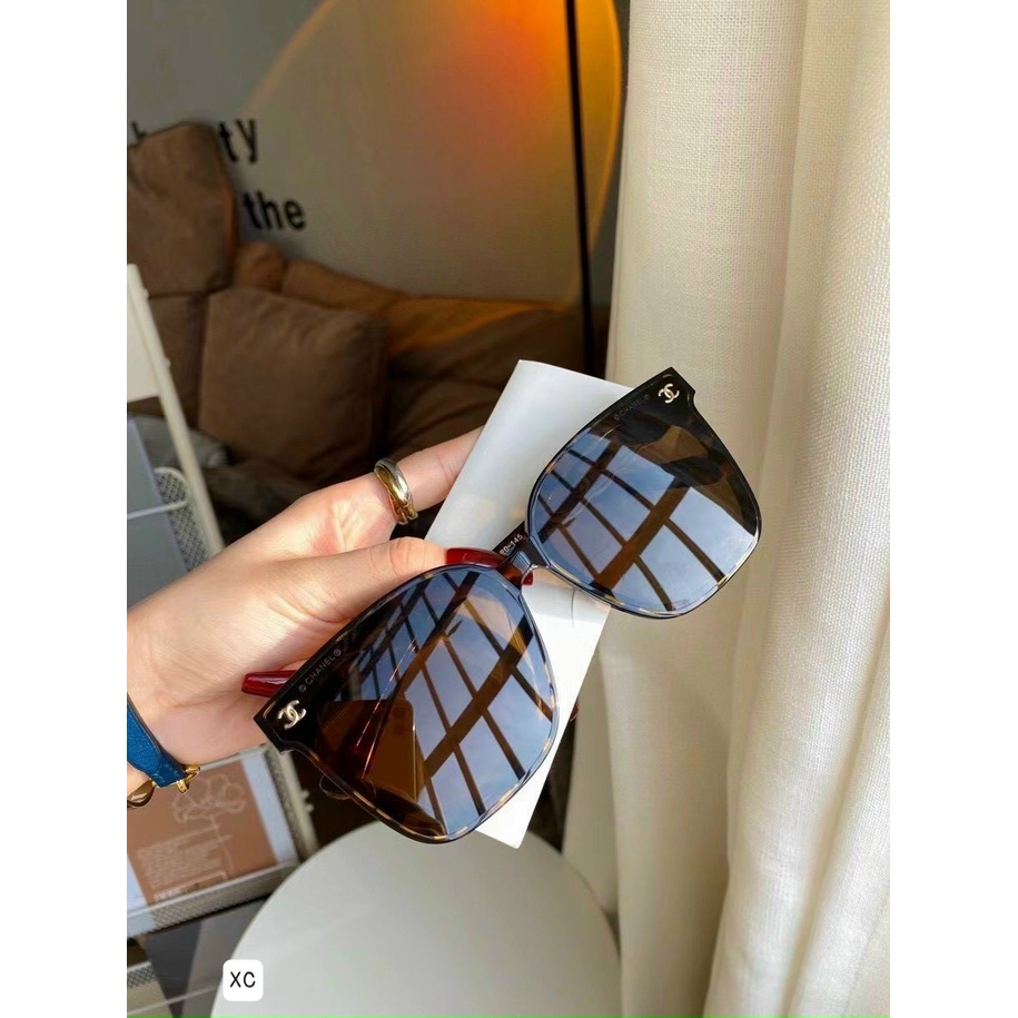 Kính mắt nữ Balenciaga cao cấp, sang trọng