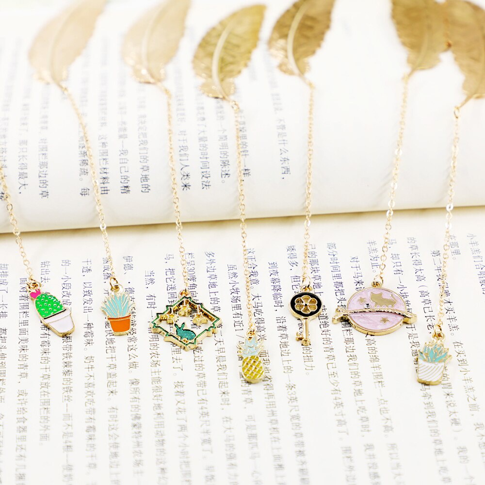 Dụng cụ đánh dấu trang sách hình chiếc lá phong cách retro