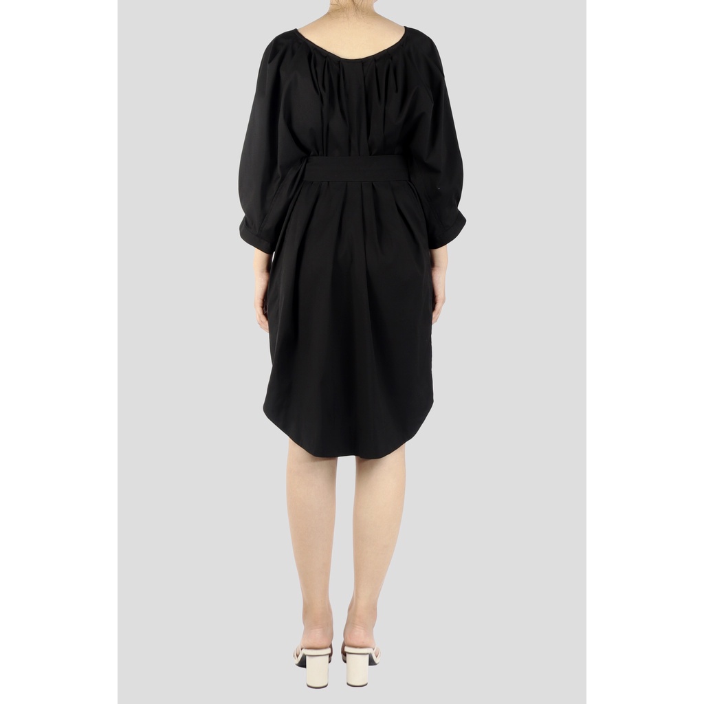 Đầm đen tay lỡ, dáng ngăn E.studio cổ thuyền, kèm belt vải bản to