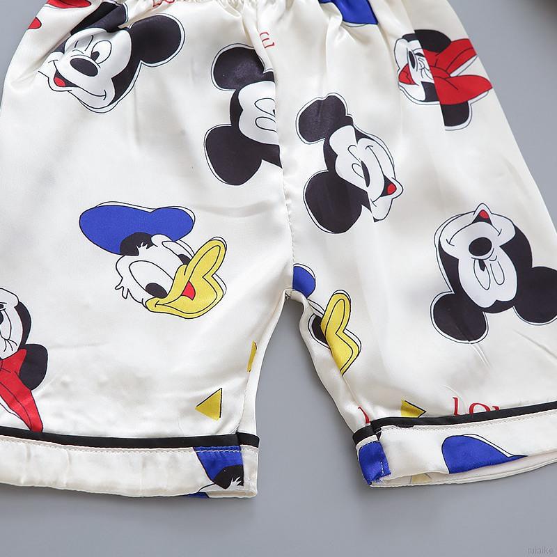 Set Đồ Ngủ Ngắn Tay In Hình Chuột Mickey Dễ Thương Cho Bé