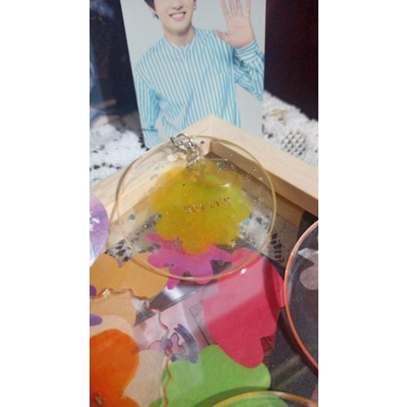 MÓC KHÓA HOA GIẤY PTD BTS