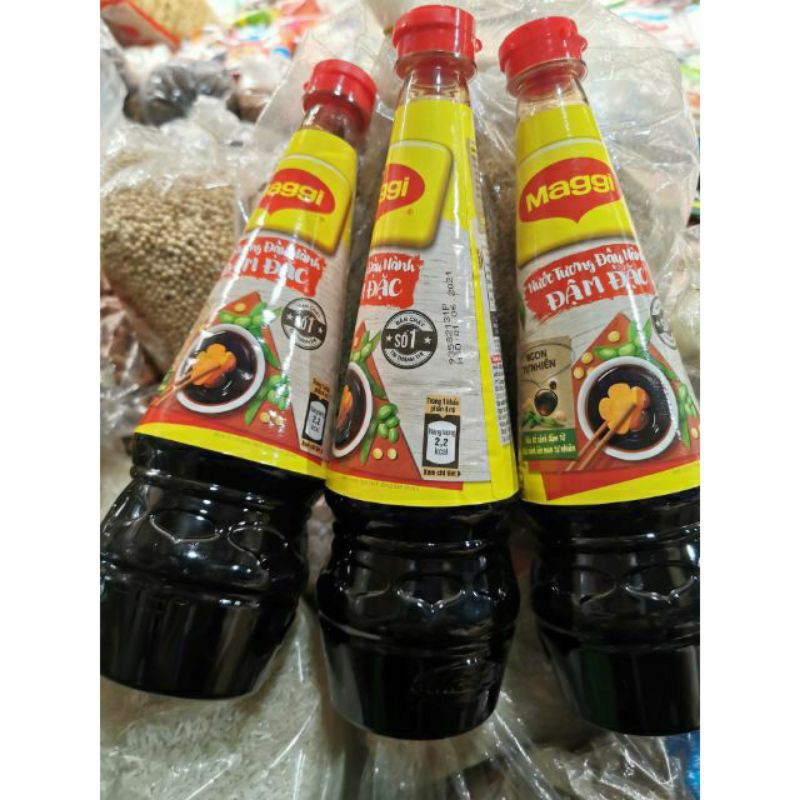 Nước tương đậu nành maggi 700ml