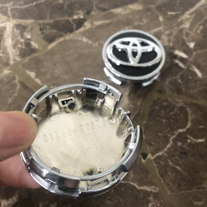 Sản Phẩm Logo chụp mâm, ốp lazang bánh xe ô tô Toyota đường kính 53MM .