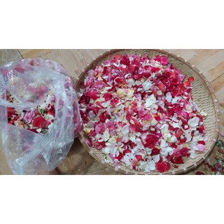 Nước chưng hoa hồng handmade