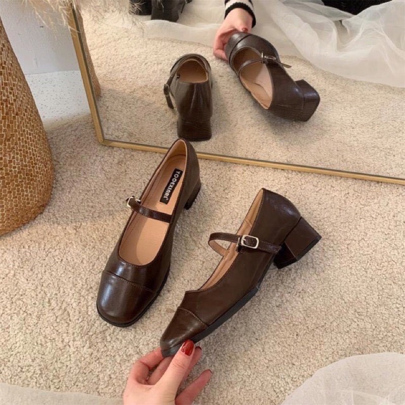 Giày Marry Jane mũi tròn da bóng