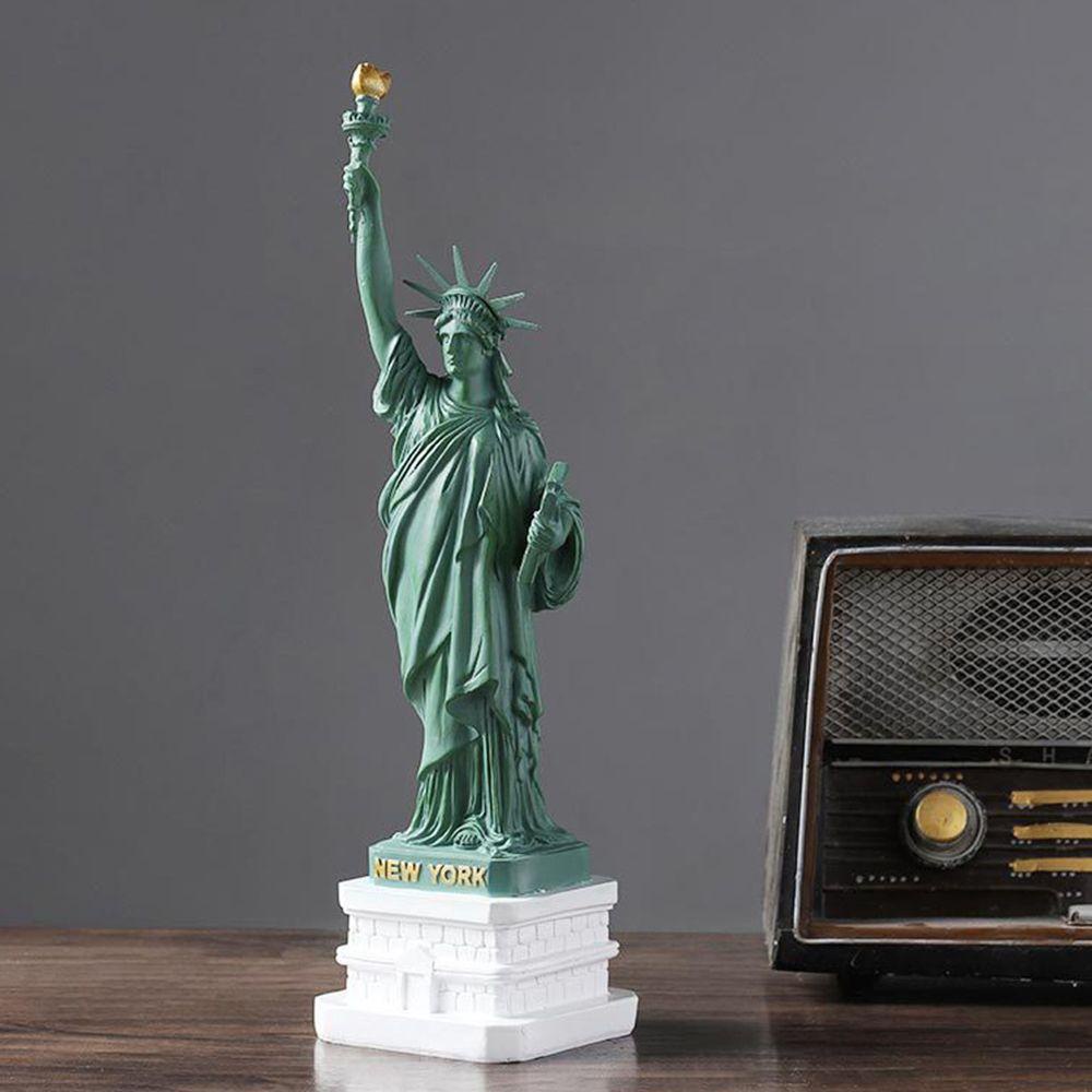 Đồ trang trí Nhân Vật Trang Trí Bằng Nhựa