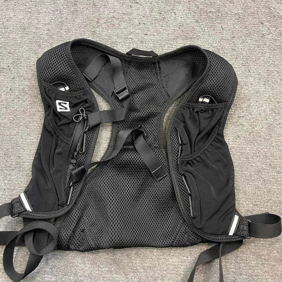 Áo chạy bộ Salomon Agile