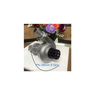 đầu bơm nước gắn máy cắt cỏ phi 28