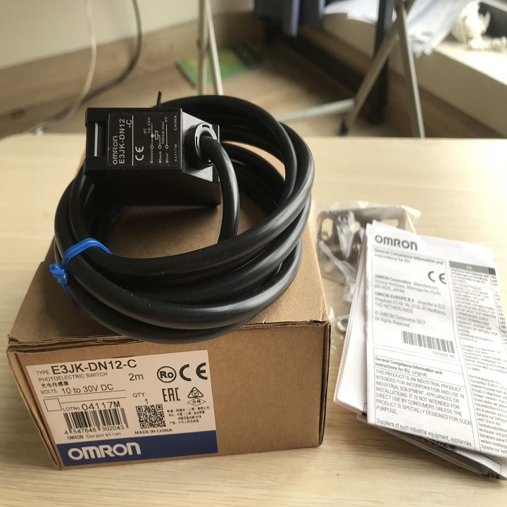 Cảm biến quang E3JK-DN12