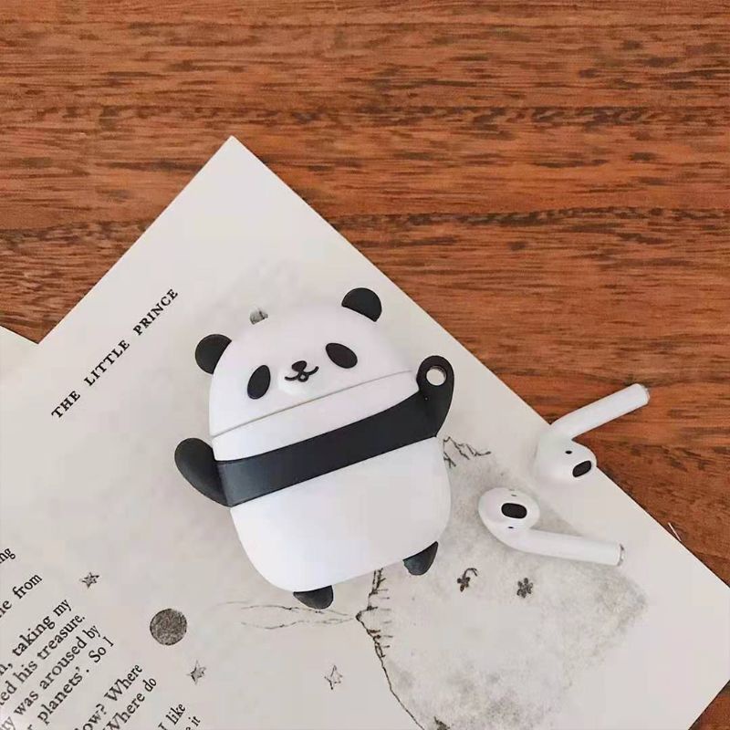 Vỏ bảo vệ hộp sạc tai nghe Airpods 1/2 bằng silicon mềm họa tiết gấu trúc nhỏ dễ thương chống sốc kèm móc khóa tiện dụng&lt;br&gt;