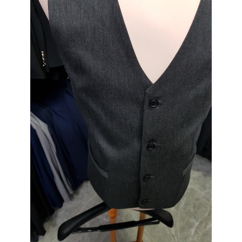 Áo gile nam ôm body màu xám đậm chất vải dày mịn | BigBuy360 - bigbuy360.vn
