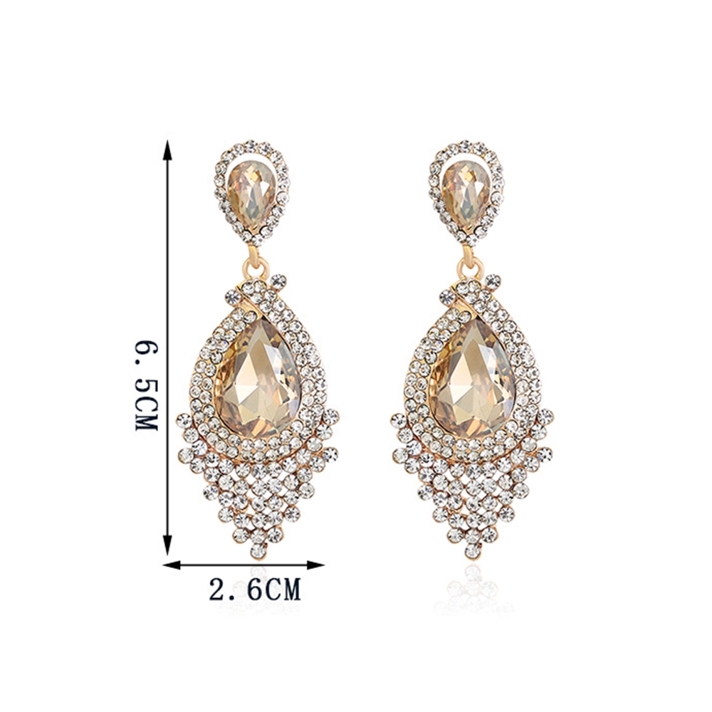 Hoa Tai Hình Giọt Nước Được Đính Đá Sang Trọng