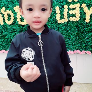 áo khoác gió bé trai (ảnh chụp thật)