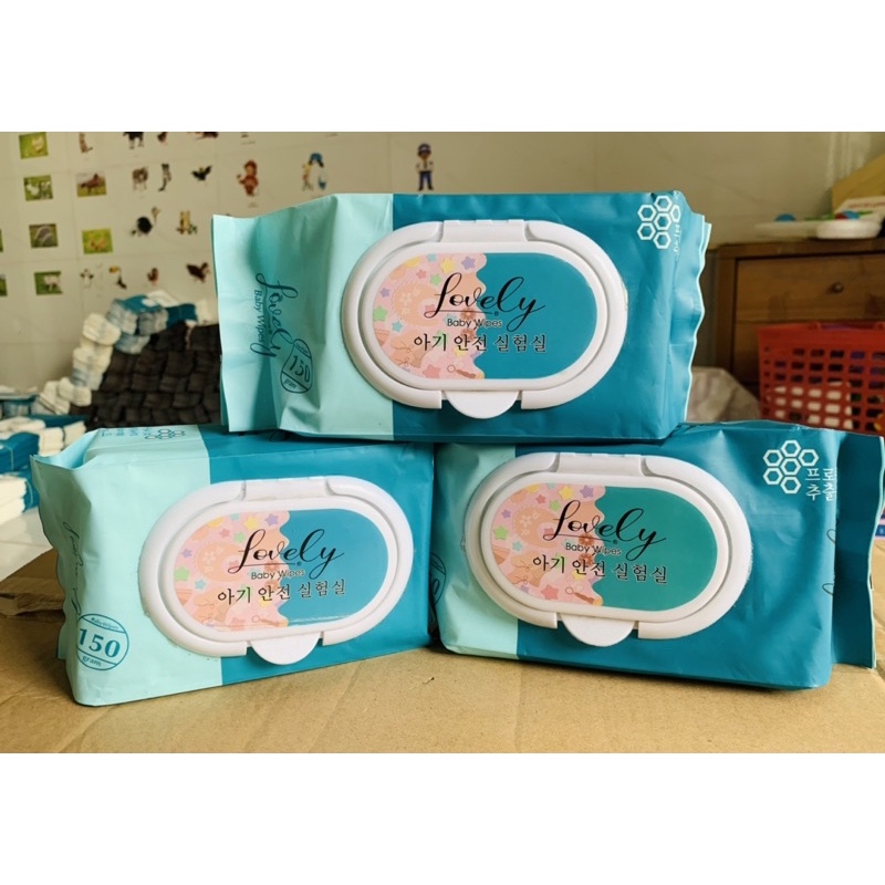 Khăn ướt không mùi Lovely nặng 750g