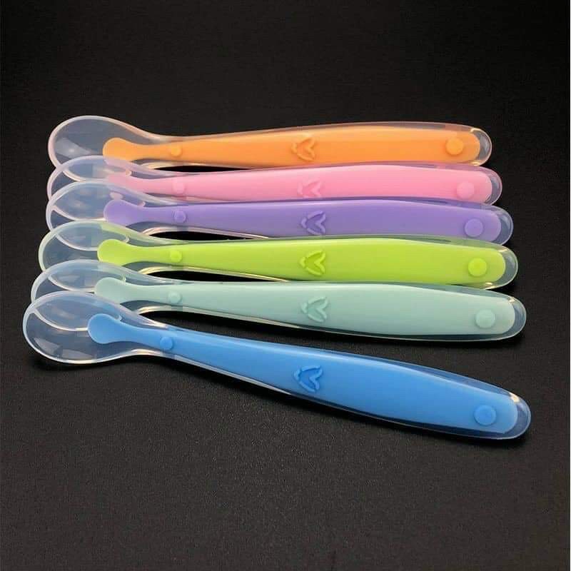 Thìa silicon cho bé ăn dặm