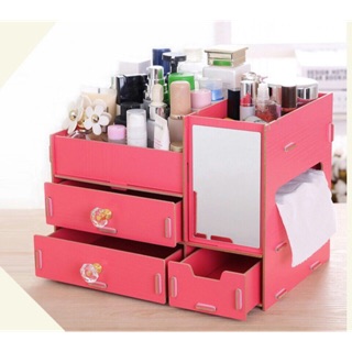 Tủ gỗ đựng mỹ phẩm 3 tầng co gương,Có ngăn đựng