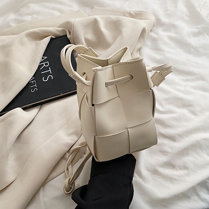 Túi Đeo Chéo Vai Kiểu Đan Thời Trang Mùa Hè Kích Thước Nhỏ 2022 Cho Nữ