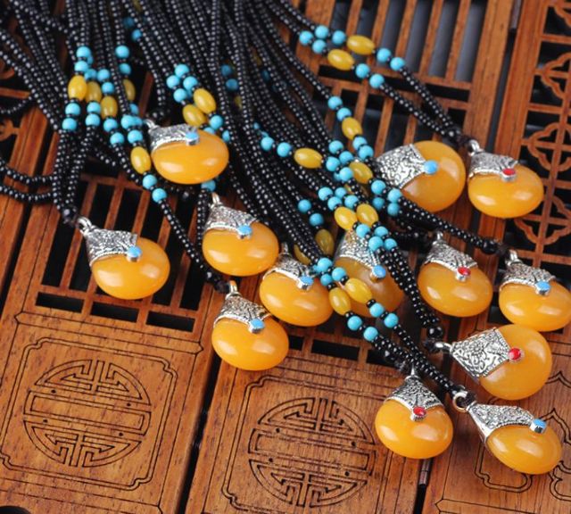 Dây chuyền mẫu y hình mẫu rất đẹp giá 39.000đ bao gồm dây và mặt