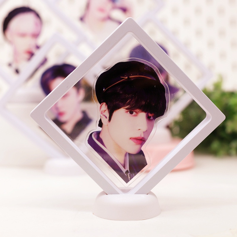 Khung Ảnh Phim Nhóm Nhạc Kpop Stray Kids Để Bàn Trang Trí