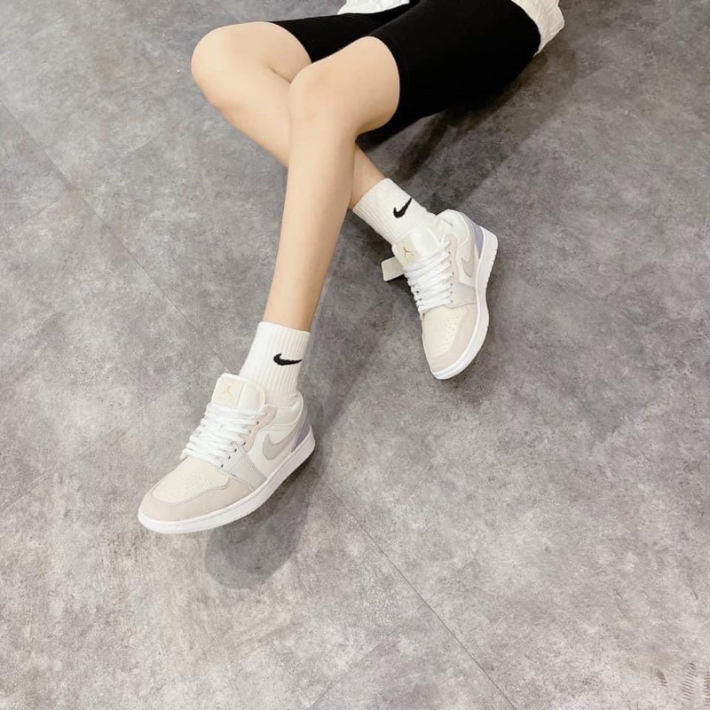 Giày 𝐉𝐨𝐫𝐝𝐚𝐧 1 xám nam nữ cổ thấp, Giày 𝐉𝐨𝐫𝐝𝐚𝐧 𝐏𝐚𝐫𝐢𝐬 xám xanh, Giày sneaker JD1 màu đẹp dễ phồi đồ | BigBuy360 - bigbuy360.vn