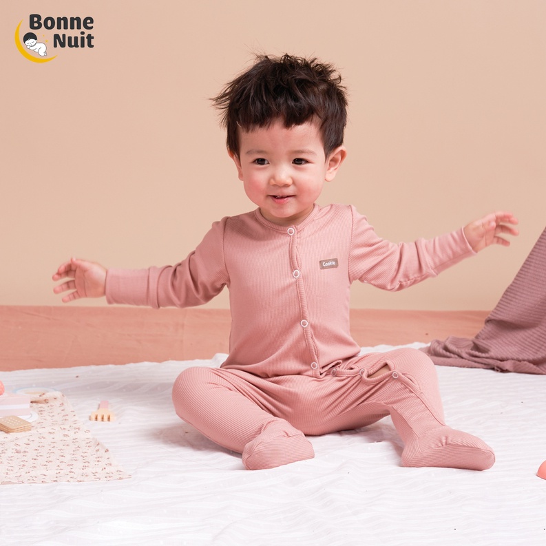 Sleepsuit dài tay cài chéo liền tất Cookie