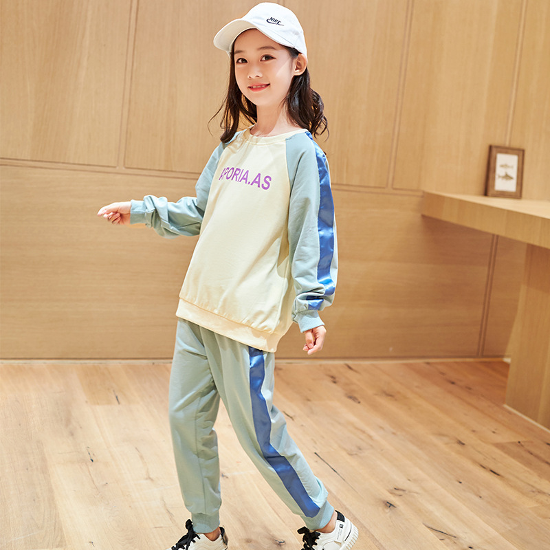 Set Đồ Thể Thao Dài Tay Phong Cách Hàn Quốc 2021 Cho Bé Gái