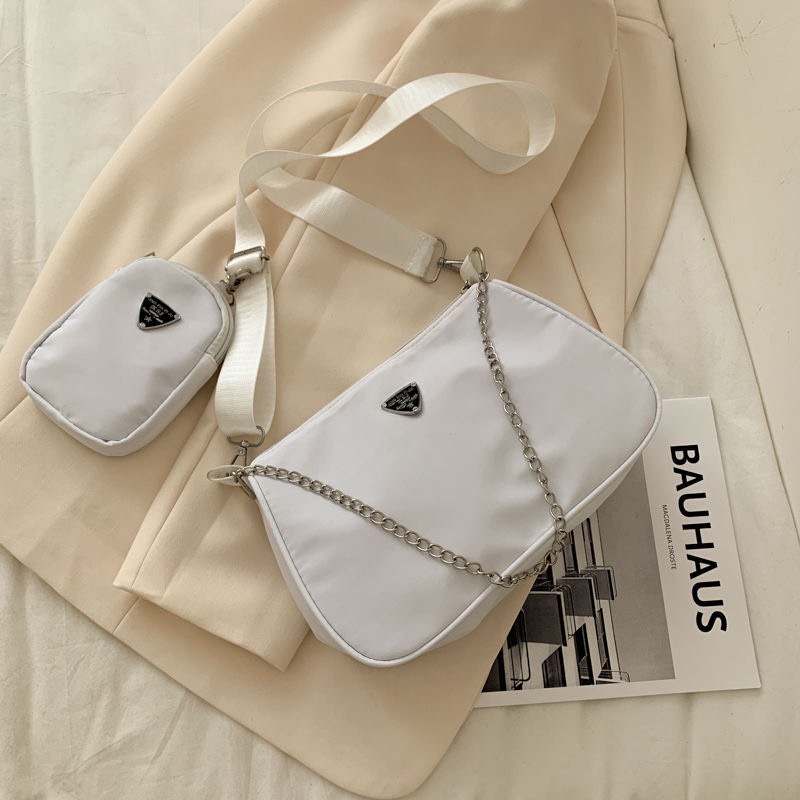 Túi Xách Nữ Đeo Chéo Trơn Dây Xích Tặng Kèm Túi Nhỏ Đẹp Thích Hợp Cho Đi Chơi Đi Làm